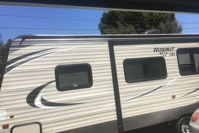 Image de Meilleur prix, remorque rv propre et neuve