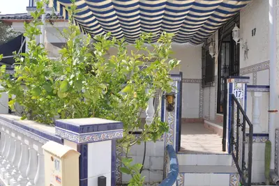 Image de Bungalow à Guardamar del Segura / Urbanisation El Moncayo / Piscine / Plage