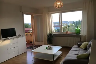 Image de penthouse ensoleillé, TRÈS bon emplacement, juste avec bus en 6 min. , A8