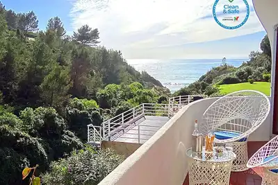 Image de Maison Superbement meublé, situé dans une oasis de verdure unique,