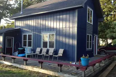 Image de Freesoil Blue House, un emplacement idéal sur l'île Beaver