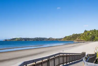 Image de Position privilégiée en bord de mer sur l'île de Waiheke.