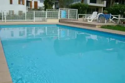 Prestigious and comfortable apartment with swimming pool in Lazise for relaxing vacations