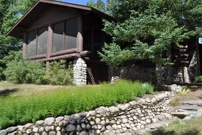 Image de Log Cabin Sur La Baie Norvégienne, Lac Vermilion, Mn
