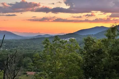 Cabin in the Clouds, Beau Mountain Views