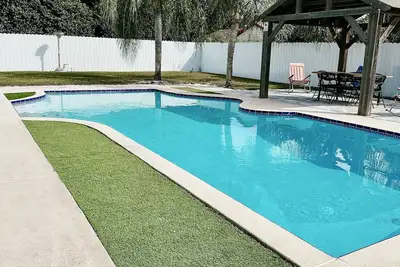 Image de Abordable 3 Chambre Accueil W / Piscine privée. Minutes des parcs à thème d'Orlando