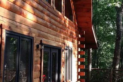 Image de Belle cabine, accès au club. . 12-20 juillet Ouvert. . . . Réservation automne. . . .