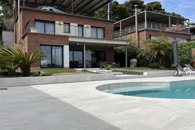 Image de Castelldefels: Maison avec piscine et jardin privé