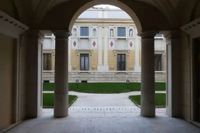 Image de Appartement avec balcon et parking privé dans le centre historique