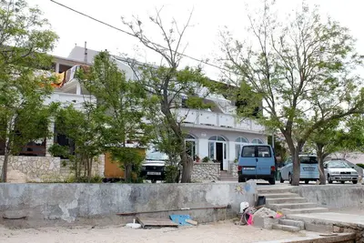 Image de Appartement de deux chambres prés de la plage Metajna, Pag (A-6289-f)