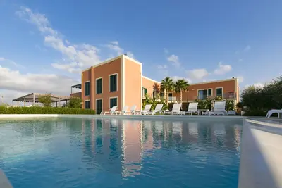 Image de Olea Court Resort