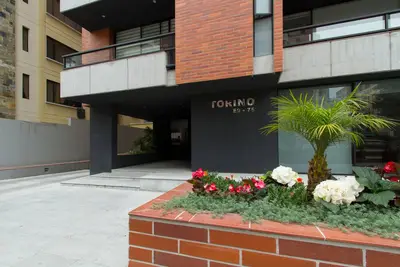 Image de Spacieux, moderne, Great Location netflix, wifi, câble, 2 Chambres, 2 Chambres