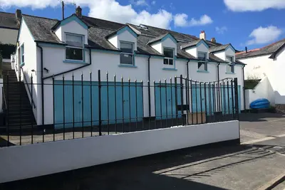 Image de Appledore - Hispaniola Superbe 2 chambres 2 salles de bain, 4 couchages (+2) et un parking!