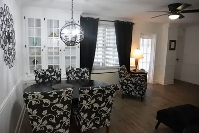 Image de Belle 2Bd / 2Ba au coeur du centre-ville d'Atlanta! C'est donc pratique!