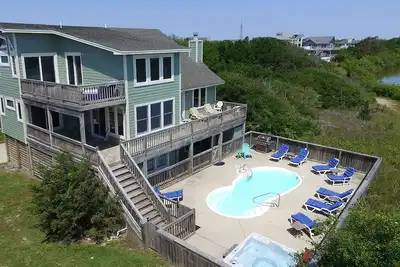 Image de Corolla Adventures juste devant votre porte!