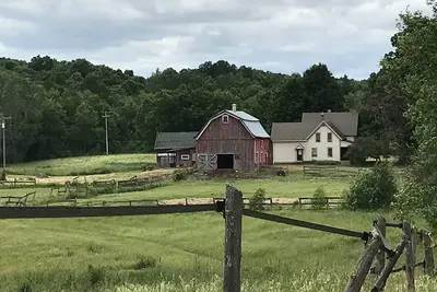 Image de \"Cedar Ridge Farm\" - une ferme de 250 ans sur 150 acres