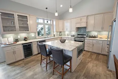 Image de 4190 Cottage Row Ct. - Nouvelle construction au centre-ville de Fish Creek - Marchez partout!