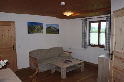 Image de Ferienwohnung Alpenrose (47qm), Terrasse, Kochnische, 1 Schlaf- und 1 Wohn-/Schlafzimmer, max 4 Personen