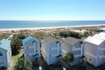 Image de Gulf Front avec accès à une piscine ~ 2-The-Beach