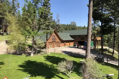 Image de 5 Star Private Gated 10 Acre Estate 4 Bedrms 5 Bathrms Sleeps 10 Chefs Kitchen