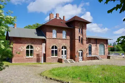 Image de Station de vacances - \"Signal Box\"