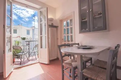 Carlotta's home, charmant appartement avec 3 chambres à coucher.