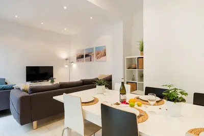 Magnificient Beach House 25 minutes to Bcn