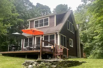 Image de Maison privée avec 50 acres sur la rivière Mad!