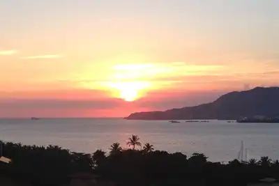 Image de Super Charmante Maison Avec Piscine Et View Show!