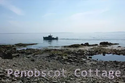 Image de Ocean-front Cottage Retreat sur Penobscot Bay Camden