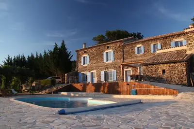 Image de Prestigieux Mas Provençal 17e siècle, Vue Imprenable, Piscine, Sauna, Jacuzzi