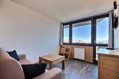 Image de Studio cabine rénové avec balcon, vue Mont-Blanc, pour 4 pers. à Aime 2000