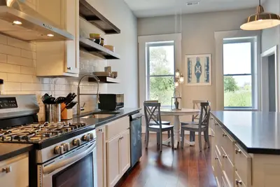 Image de Loft de luxe vivant à Butchertown / pour 30 jours + locations seulement