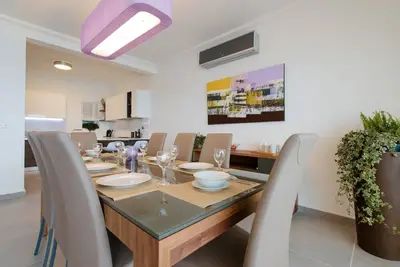 Image de Seaview Apt Incl Pool In Sliema