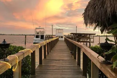 Image de Très rare! Adorable Cottage sur Snead Island, Boat Dock & Beach 250 ft.