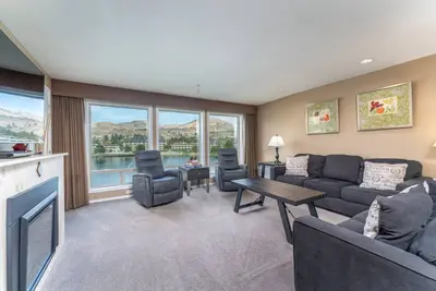 Image de Grandview River View 640! Présidentielle de luxe, peut accueillir jusqu'à 8!