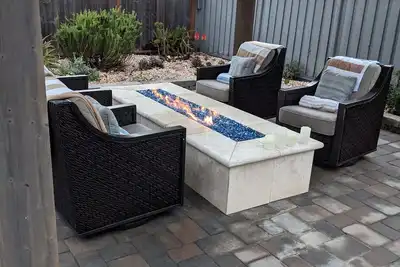 Image de Mignon chalet amélioré 1/2 bloc de Beach & Short Drive à Silicone Valley