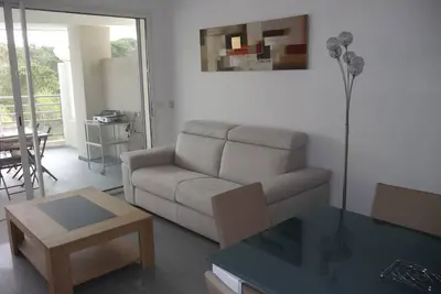 Très bel appartement T3 neuf  à 200 mètres de la plage de Calvi