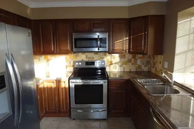 Image de Maison de ville près de Westgate Sports, Shopping et divertissement