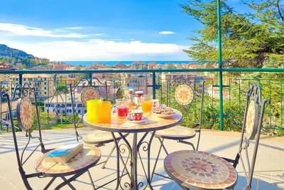 Image de Villa Helvezia - Spacieux appartement avec terrasses, près du centre et de la plage