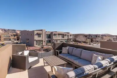 Image de Rose du désert au club de golf de Ledges * Services et installations inclus!