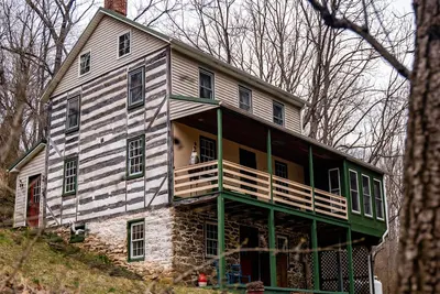 Image de Isolé 1840 Log Home Entre Gettysburg, Lancaster, et Baltimore