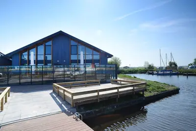 Image de Appartement situé directement sur l'eau