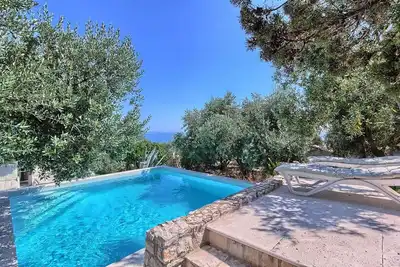 Image de Casa Garden - maison de six chambres pour 12 personnes, piscine chauffée et proche des plages