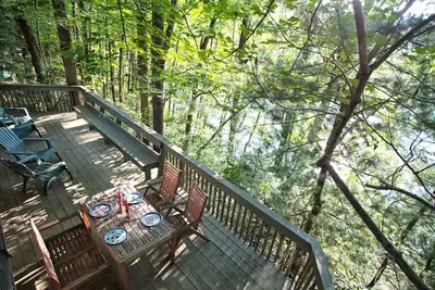 Image de Magnifique maison privée sur la rivière Yough avec bain à remous