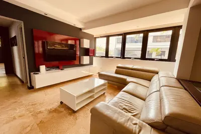 Image de Élégant, mis à jour et bel appartement 3br / 2Bth avec le meilleur emplacement et la valeur