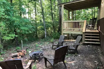 Image de Nouvelle cabine à quelques minutes de Black River avec Wifi et Tv satellite.