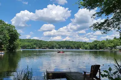 Image de Charme Lakefront Cottage