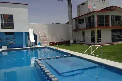 Image de Casa Pariso con Mega Alberca Oaxtepec Mor