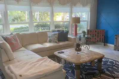 Image de Plage, centres commerciaux, restaurants, golf, casinos, piscines et plus encore! amusant pour la famille et les amis